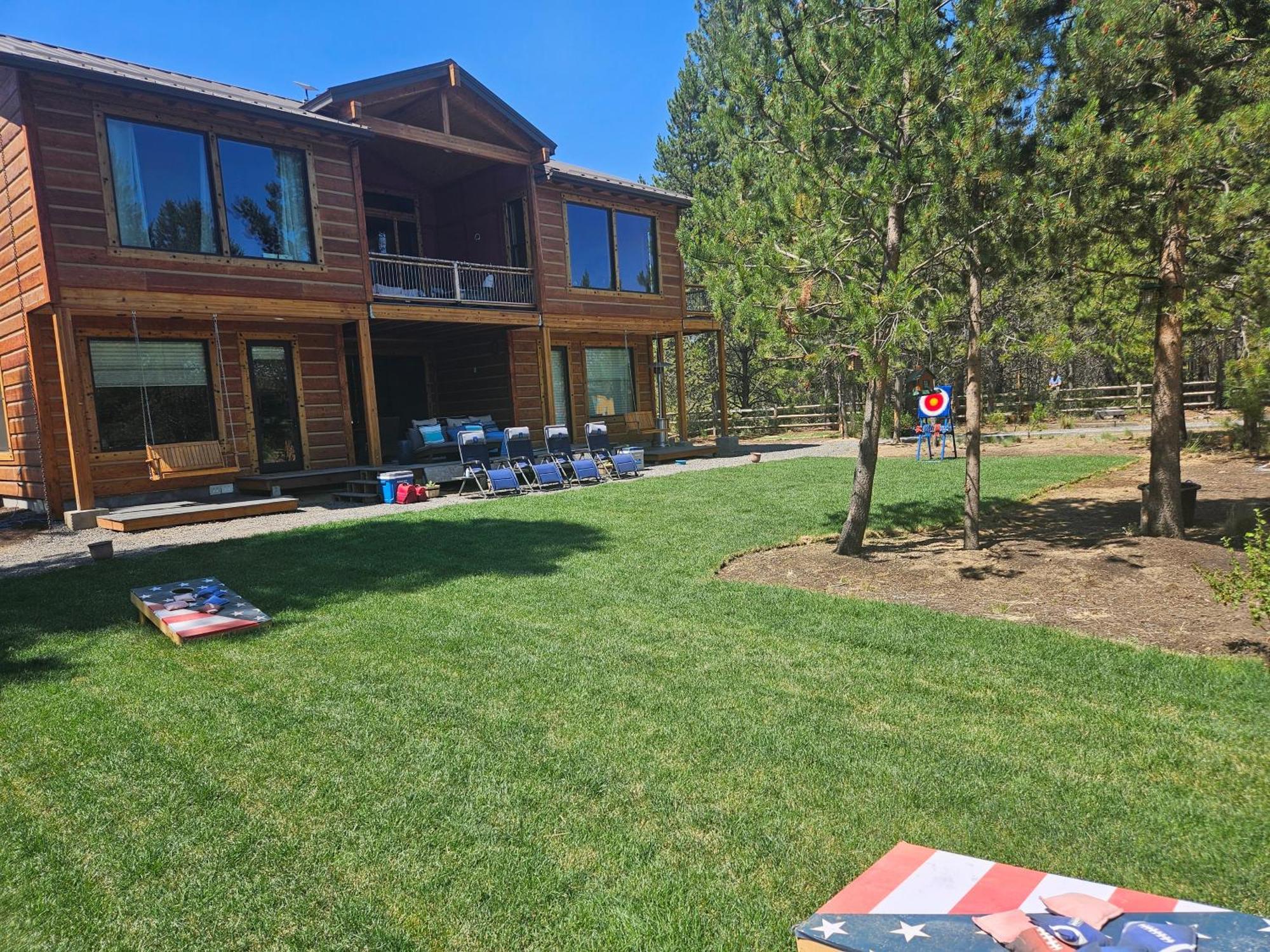Beautiful Riverfront Near Mt Bachelor With Hot Tub Bend Exterior foto