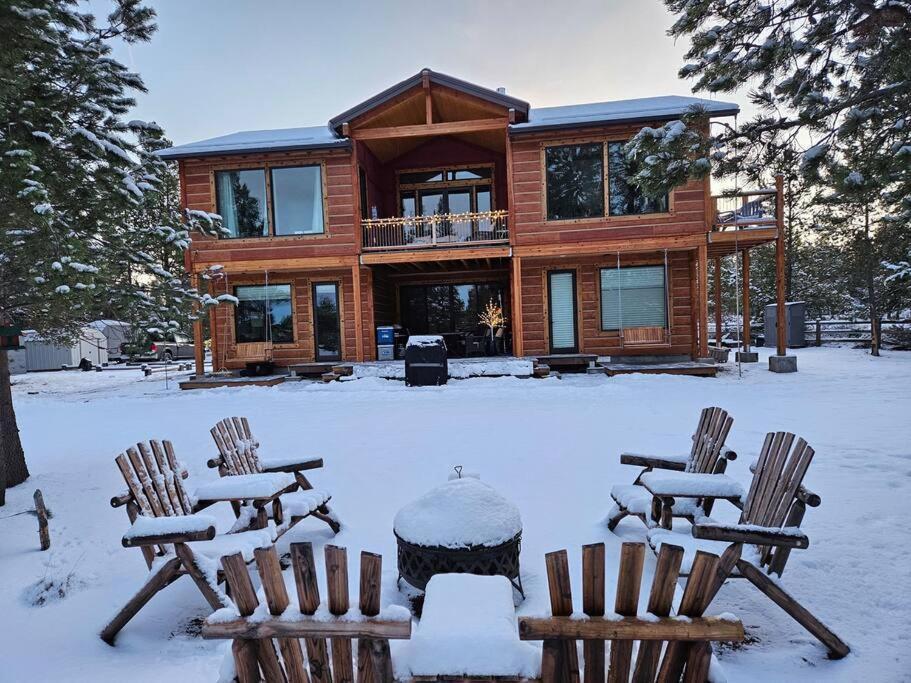 Beautiful Riverfront Near Mt Bachelor With Hot Tub Bend Exterior foto
