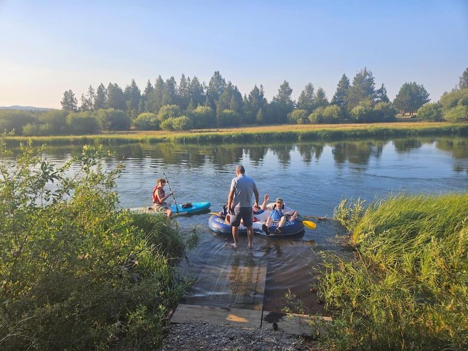 Beautiful Riverfront Near Mt Bachelor With Hot Tub Bend Exterior foto